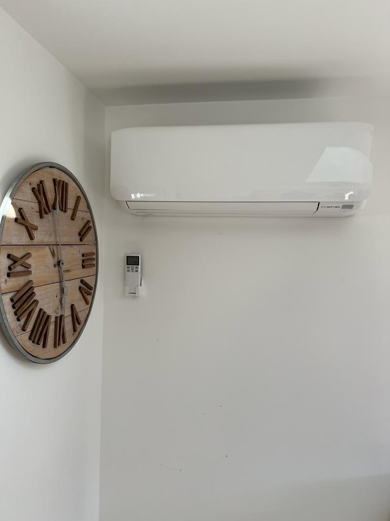 Modern Home Office Climate Solution - Air conditioning installation by Aircon Elite for Professional Consultant